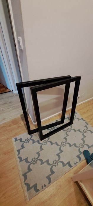 Pernas de secretária