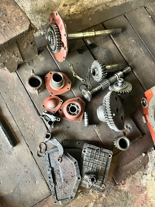 Шестерні проміжутки МтЗ 82/892 вали проміжутки МтЗ