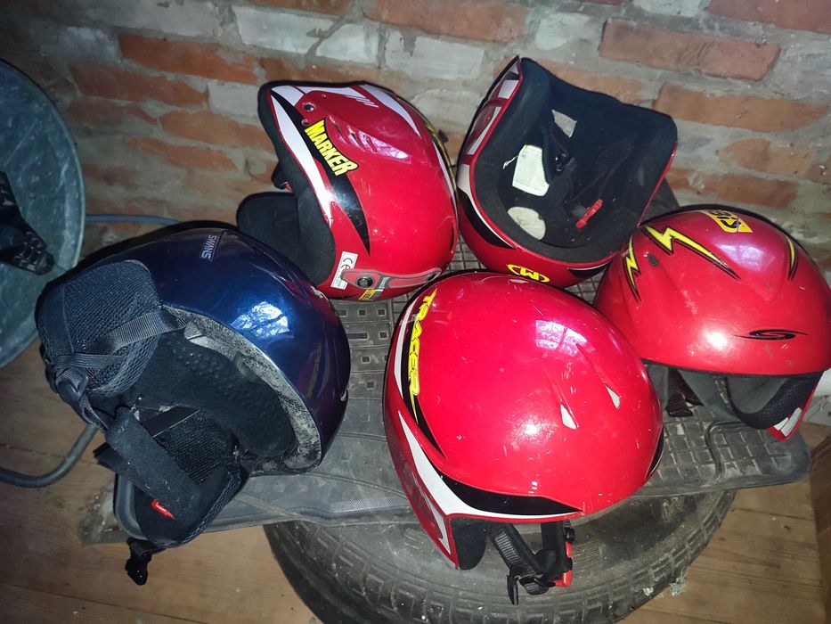 Лижі сумки чохли шоломи куртки