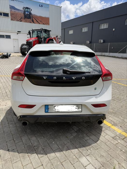 Volvo V40 D4 2014