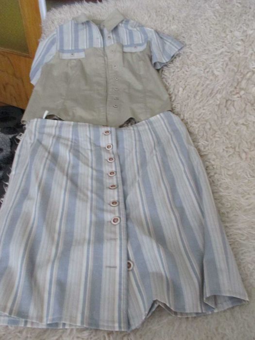 Letni komplet w paski - rozpinana spódnica plus wdzianko z krótkim rękawkiem rozm. 5XL