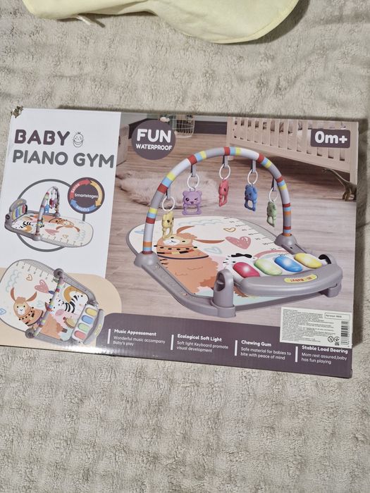 Ігровий килимок для немовля