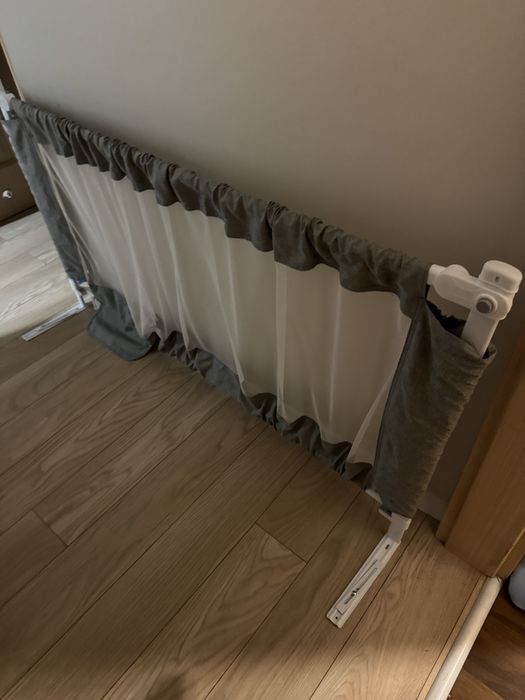 Barierka zabezpieczająca do łóżka 200 cm
