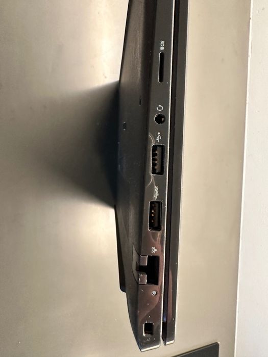 Laptop Dell Latitude 3420, i7-1165G7, 16 GB RAM, Dysk 500 GB SSD, Full HD, Win 11 Pro - Stan BDB