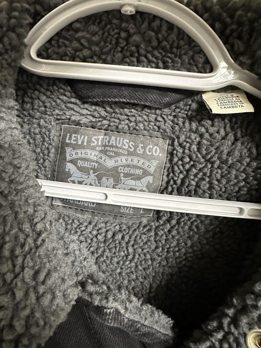 Куртка Джинсова Levi’s Л розмір!