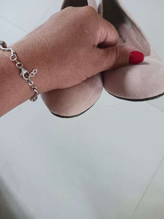 Buty na obcasie.