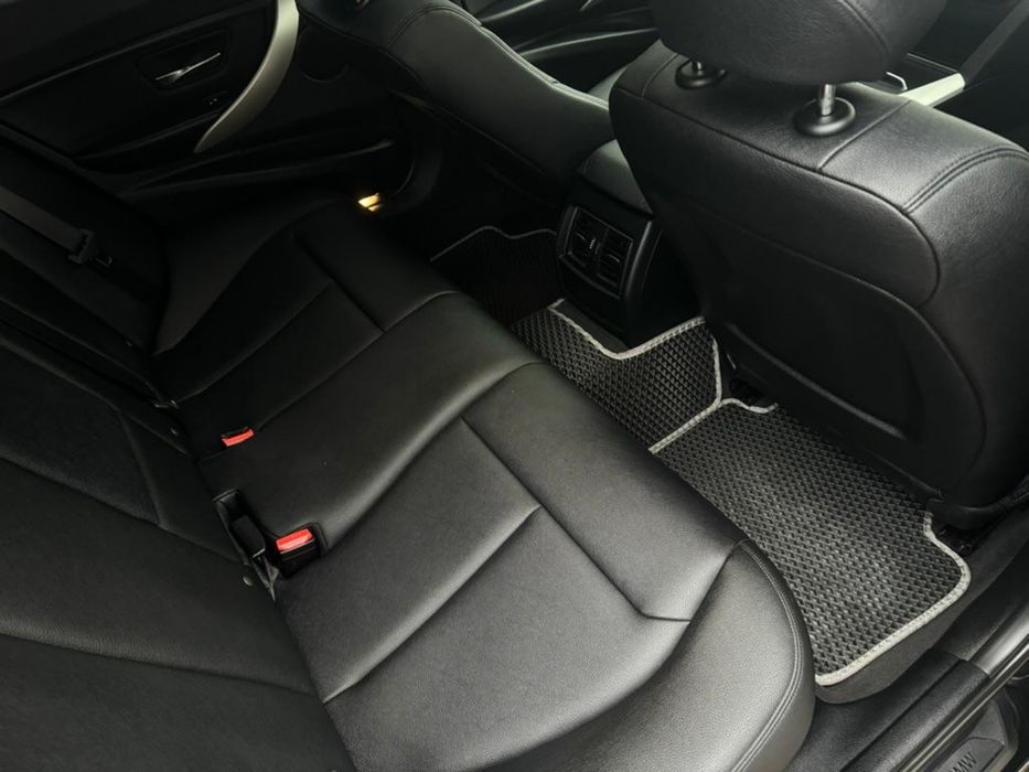 BMW 320i 2.0 бензин 2015 рік не фарбована