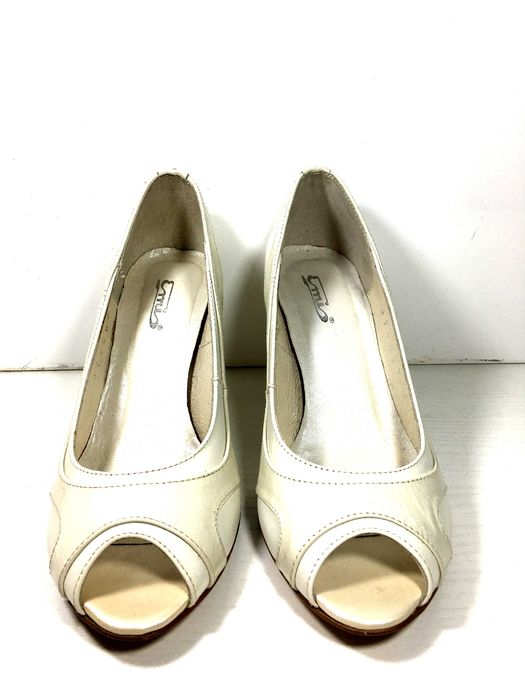 Damskie Beżowe Czółenka Skórzane Szpilka Wolny palec 35