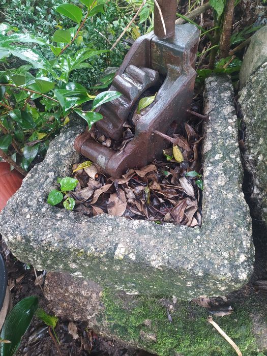 Peças antigas em pedra