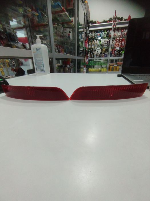 Катафот,відбивач заднього бампера  BMW Х5.