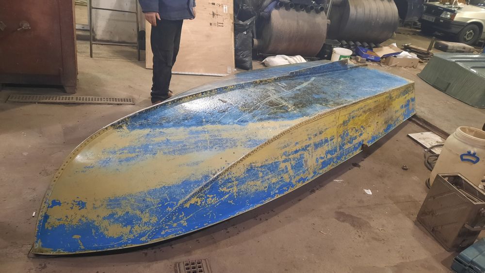 Лодка бакай длина 3.80