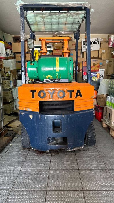 empilhadora Toyota
