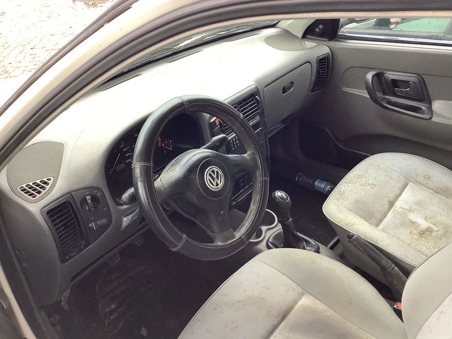 Volkswagen Caddy 2002 1.9 SDi 64cv - Para Peças