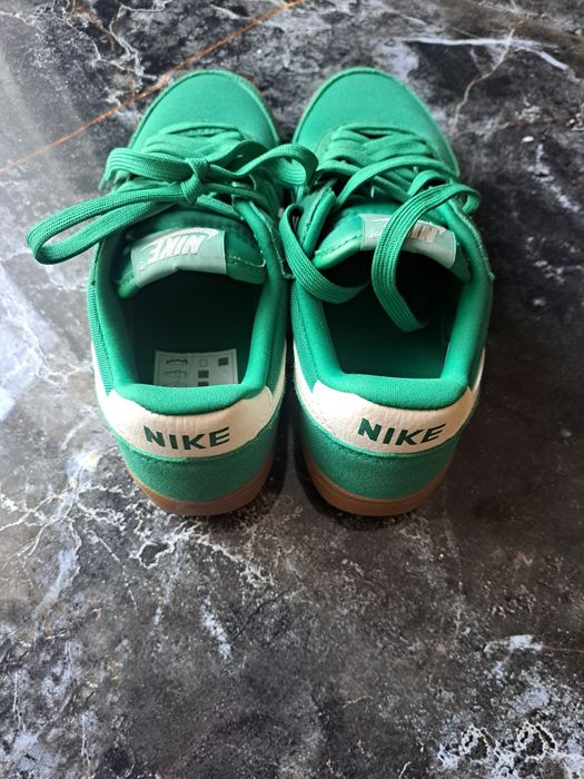Buty młodzieżowe sportowe