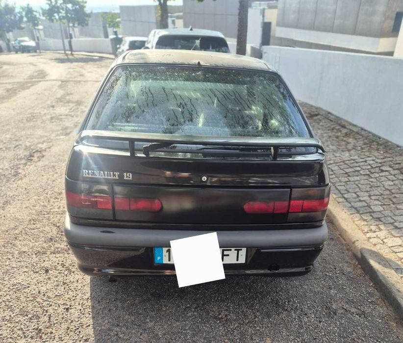 Automóvel Renault 19