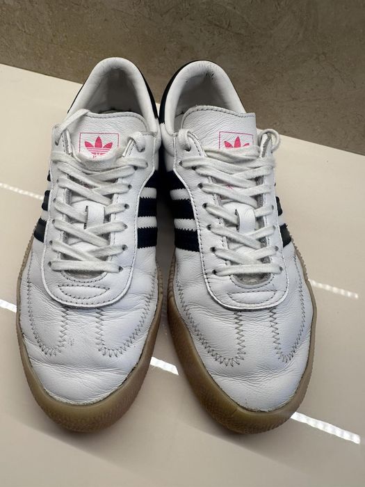Кроссовки  Adidas модель Sambarose