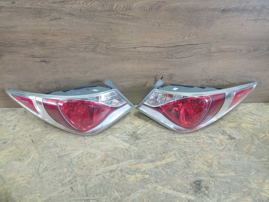 Hyundai Sonata Hybrid 6 VI lampa tył tylna prawa lewa oryginał