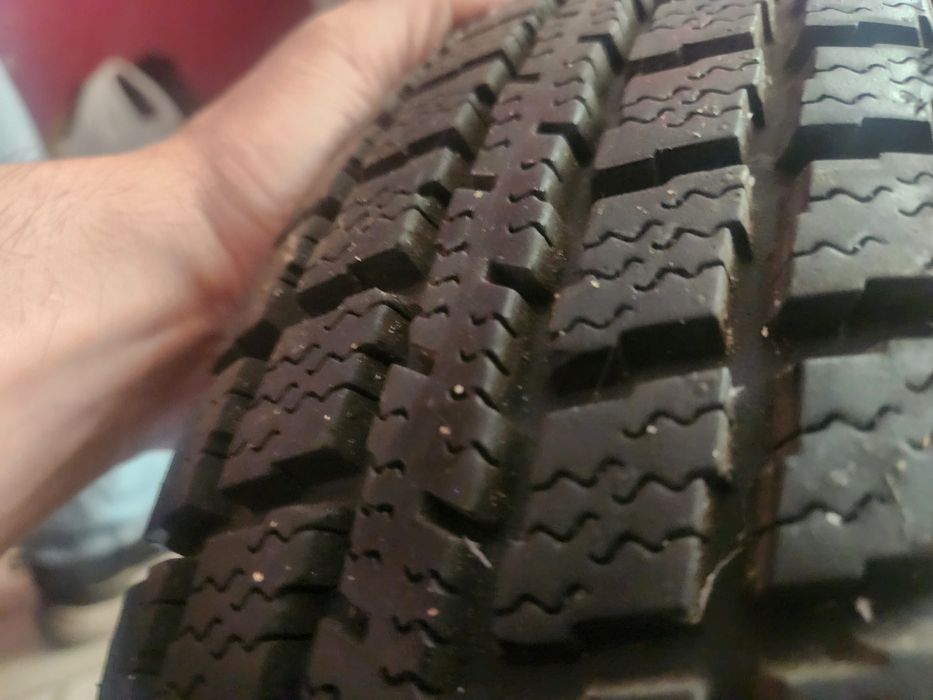 Przedam 4 opony 135/80 r12
