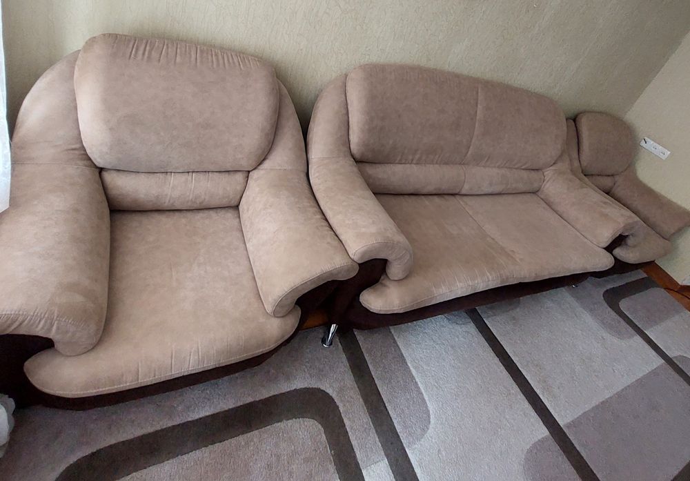 Комплект мягкой мебели