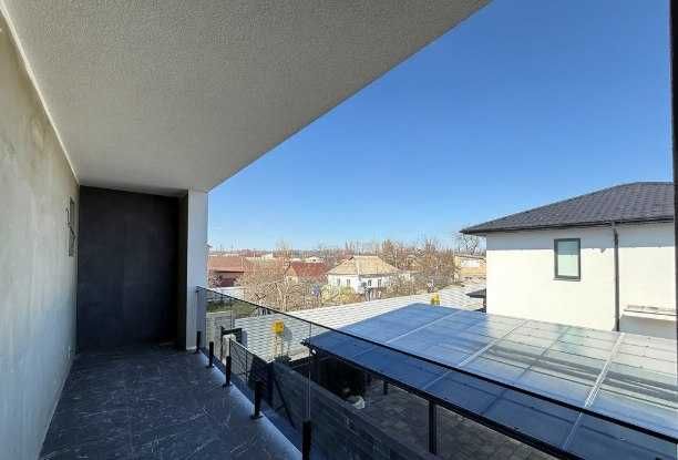 Будинок площею 200м², ділянка 5 соток