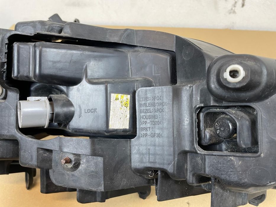 Halogen LED Lewy Hyundai i4 lift 15-19r Oryginalnał