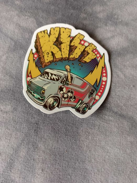 Naklejka alternative kiss