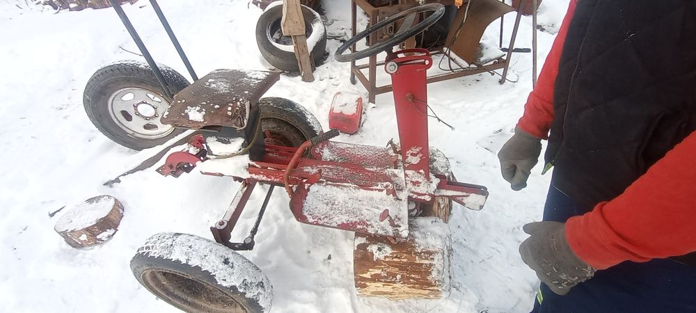 Адаптер до мотоблока з кермом, 4 педалями та дисковими гальмами.     .