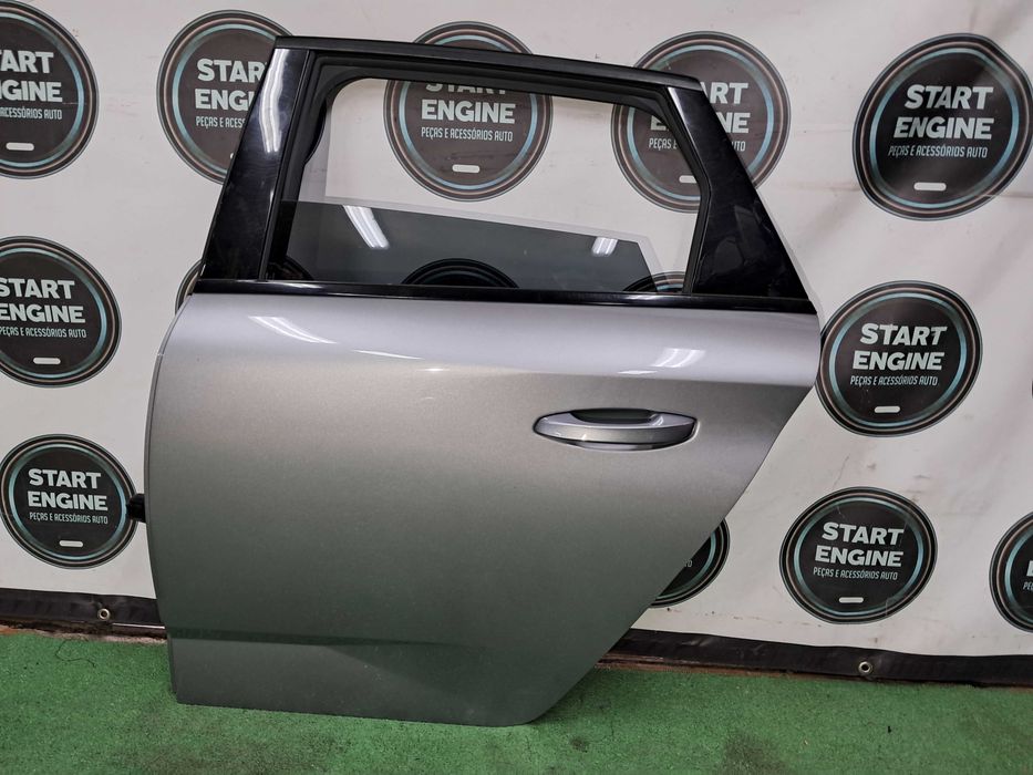 Porta tras Esquerda Peugeot 308 III T10 Carrinha 2021-2025