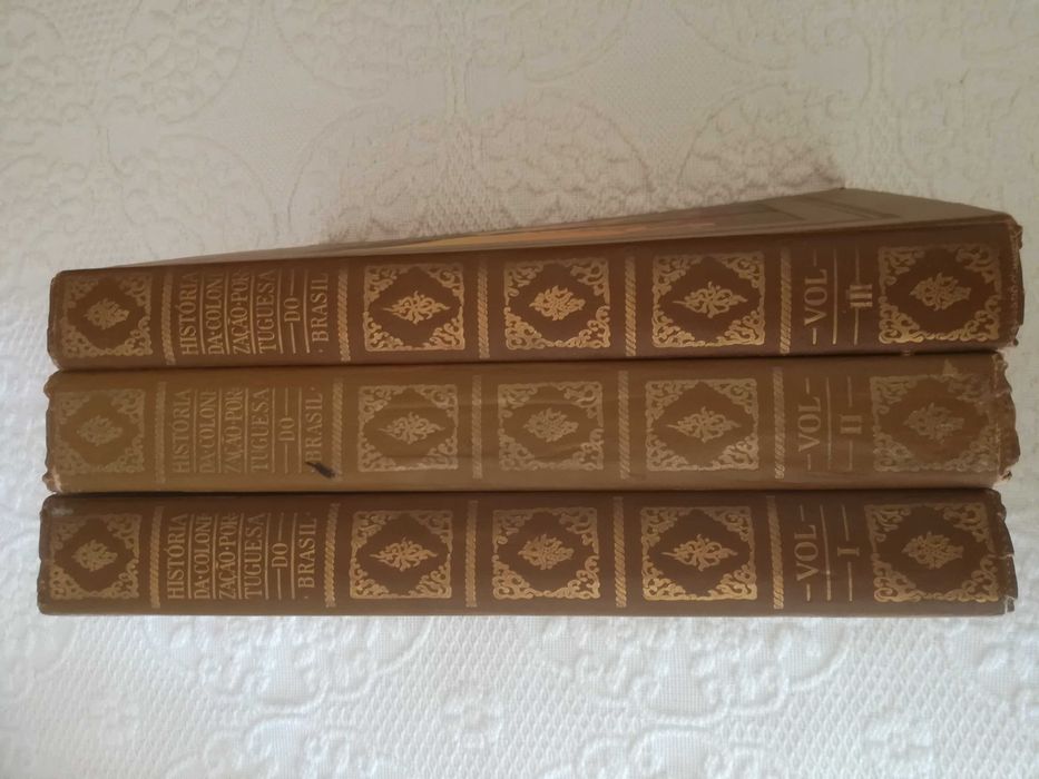 3 Volumes(I,II e III) Da História Colonização Portuguesa do Brasil