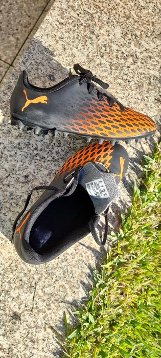 Chuteiras Puma tamanho 32