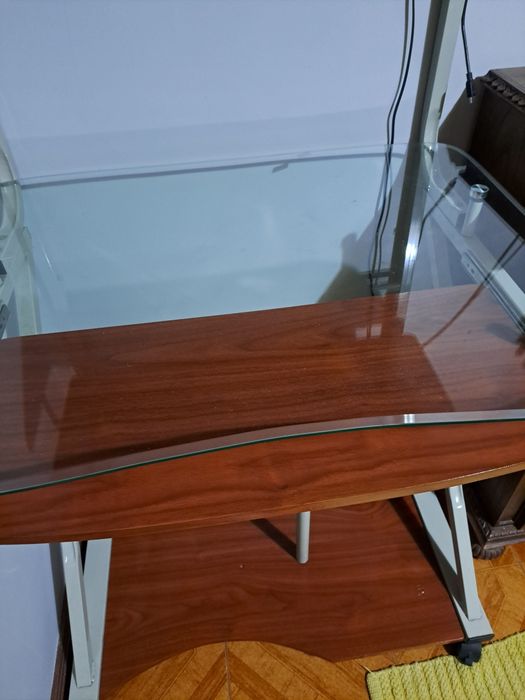 Secretária de computador