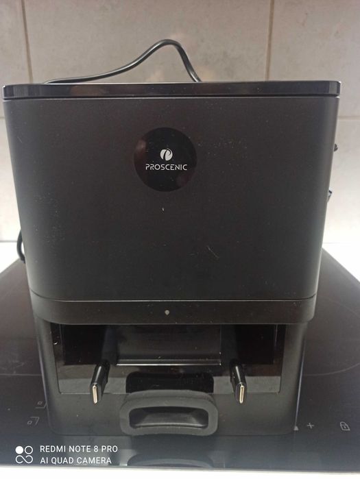 Odkurzacz bezprzewodowy ze, stacja ssanie Proscenic Q8 Max