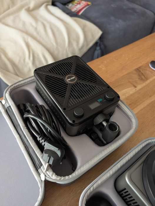 dwie lampy pro stuf 330 w