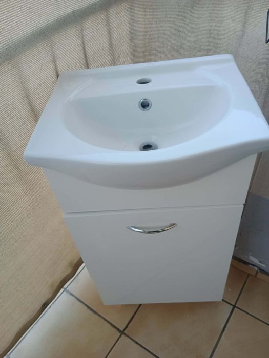 Sprzedam szafkę pod umywalkę 40cm