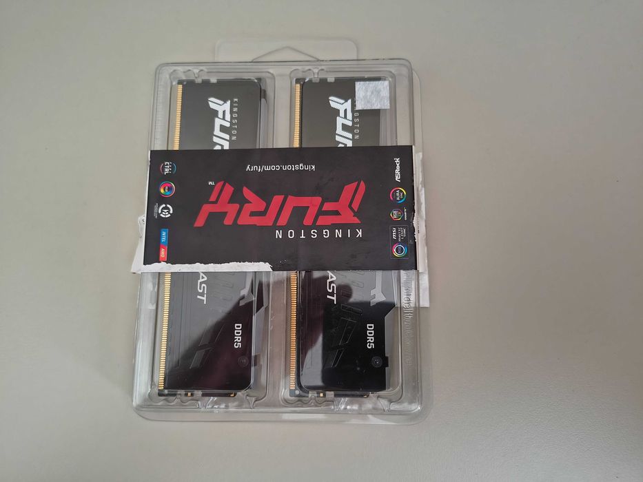 Pamięć RAM PC Kingston Fury Beast DDR5 2x8GB (16GB) 6200MHz* RGB CL36