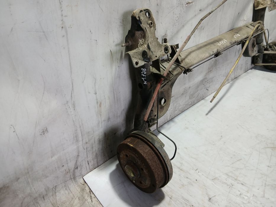 Eixo traseiro tambor RENAULT Clio II (BB0/1/2_, CB0/1/2_)