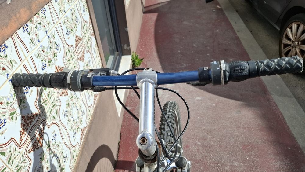 Bicicleta usada em bom estado