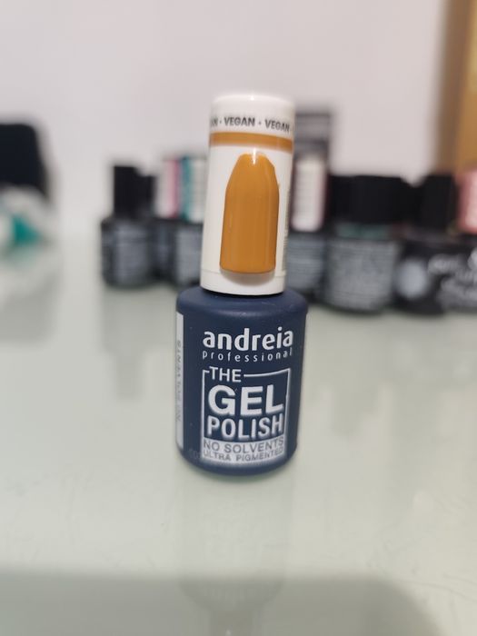 Verniz gel purple e andreia