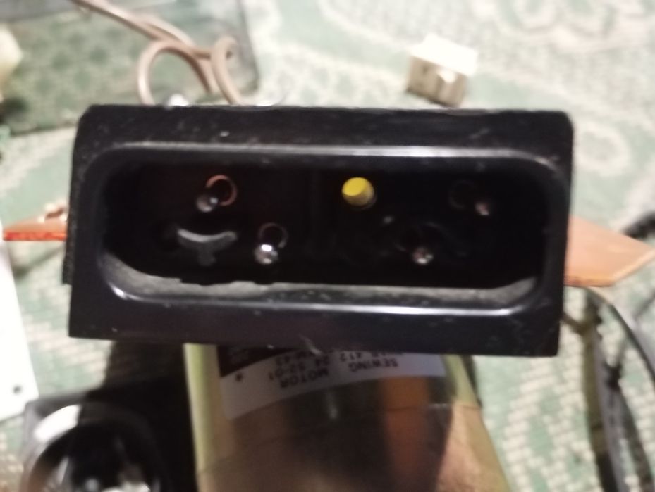 Запчастини для швейної машини Hysgvarna optima 610