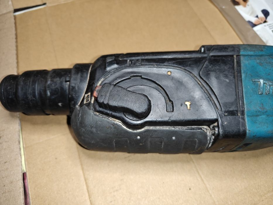 Młotowiertarka Makita hr2470