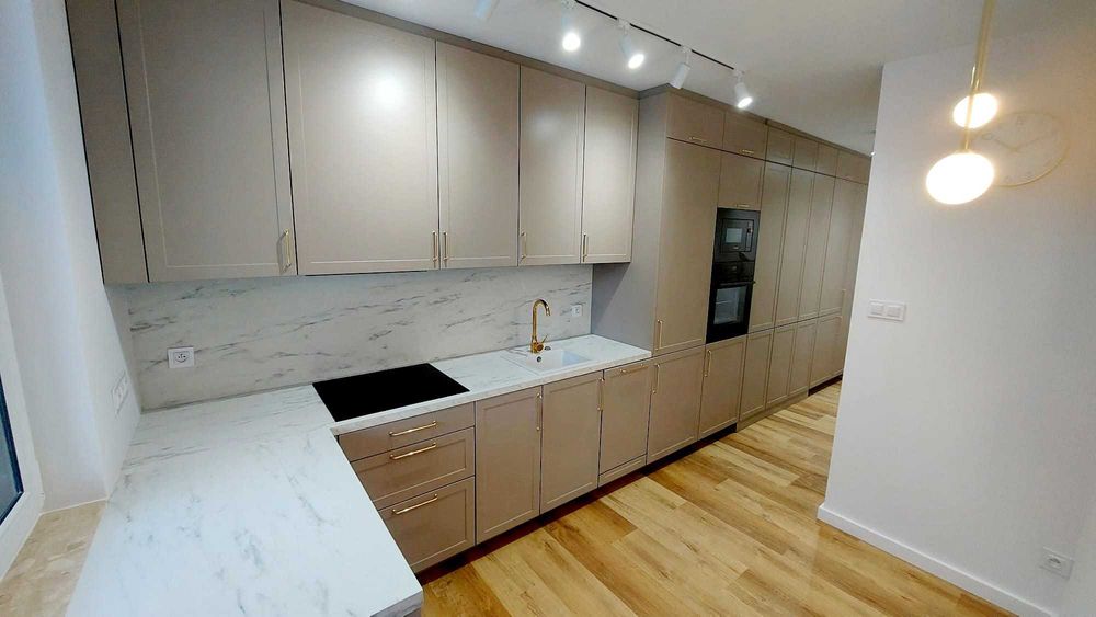 Pokój dla dziewczyny/kobiety