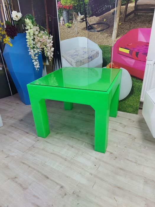 Wyprzedaż Stolik plastikowy szklany