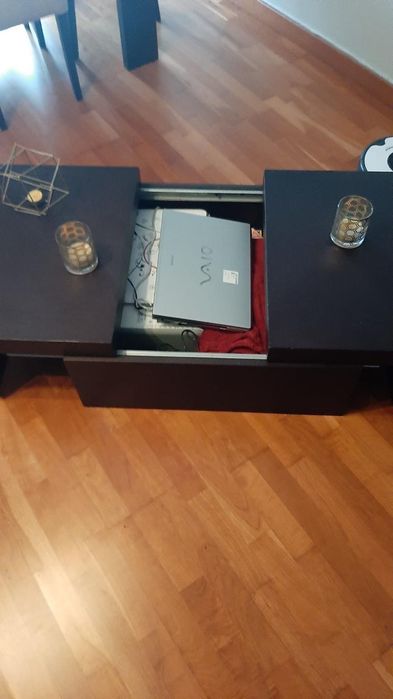 Mesa de centro com arrumação
