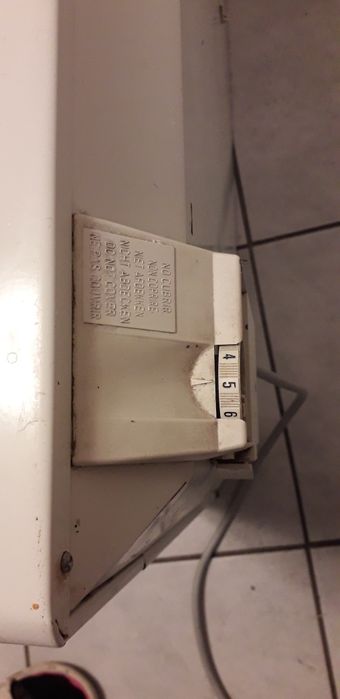 Grzejnik elektryczna z termostatem