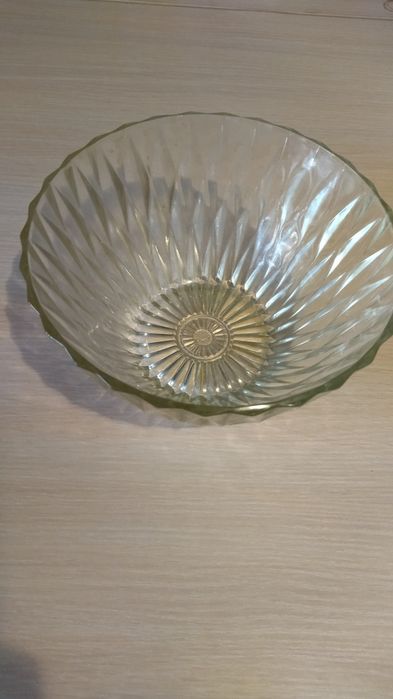 Кришталевий салатник