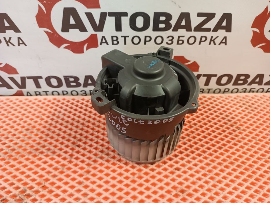 Моторчик пічки Mitsubishi Colt VI 2003-2008 Вентилятор печки Кольт 6