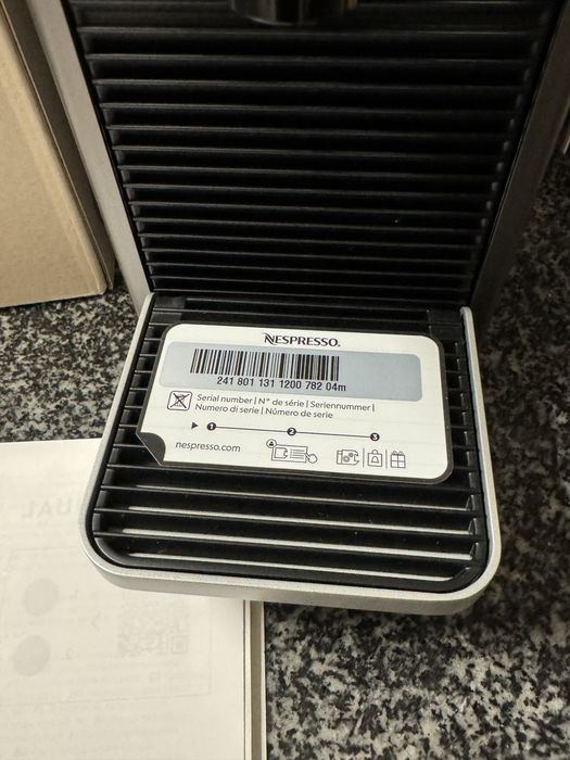 Nespresso Pixie Nova