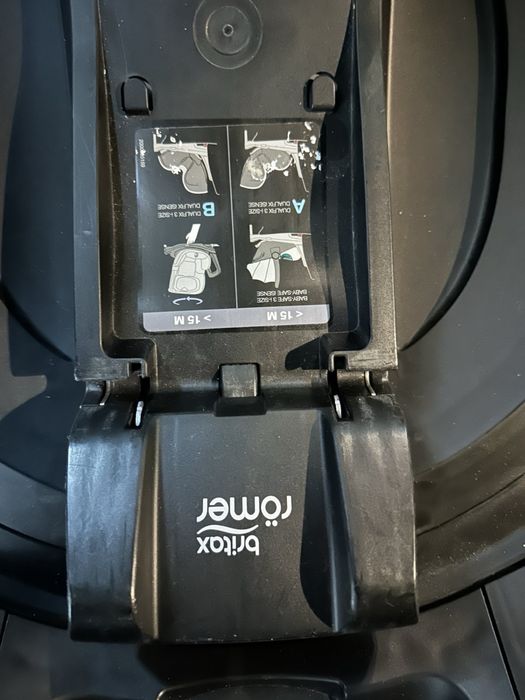 Britax-Romer автокрісло BABY-SAFE3 I-SIZE  с базой