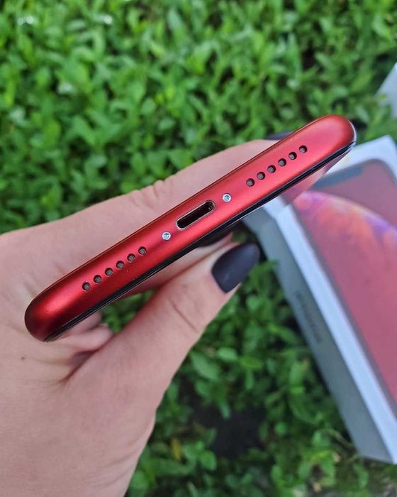 iPhone XR Product RED. Гарний стан.