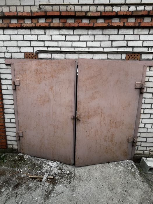 Продам ворота в идеальном состояниие